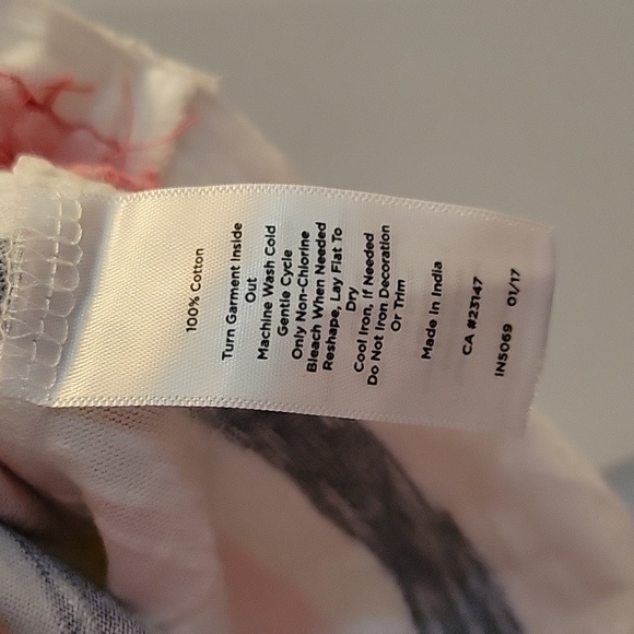 Talbots white blue red sequin tee small - Picture 5 of 6